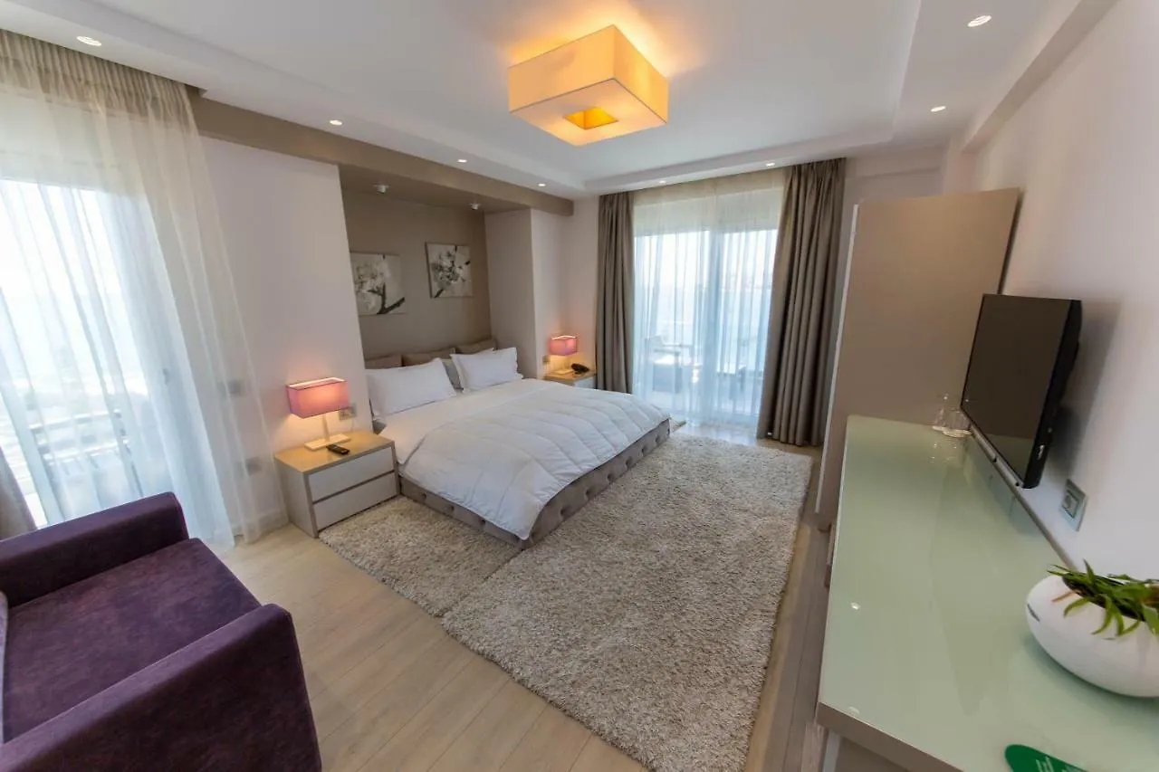 Demi Hotel Sarande