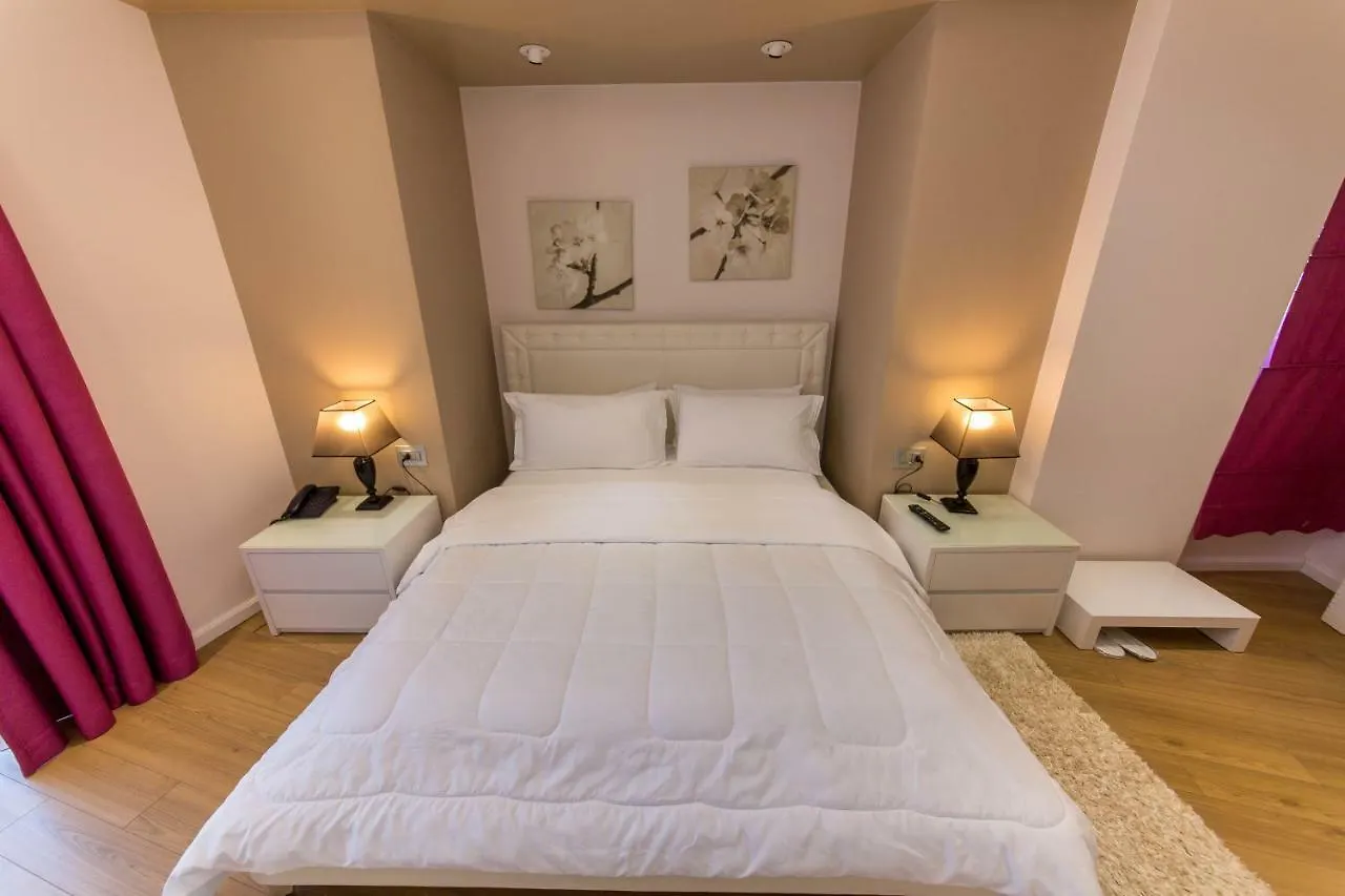 Demi Hotel Sarande