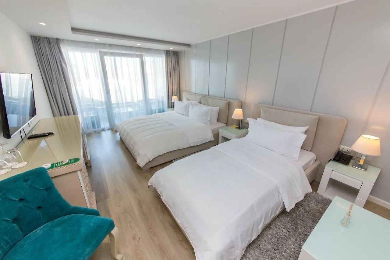 Demi Hotel Sarande
