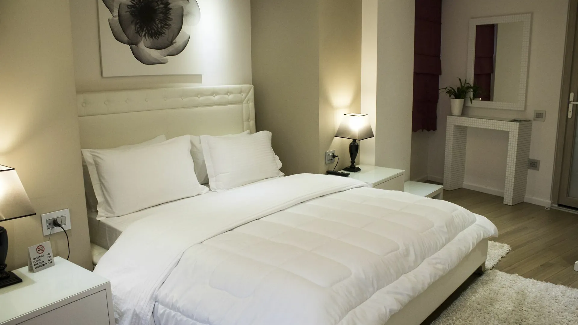 Demi Hotel Sarande
