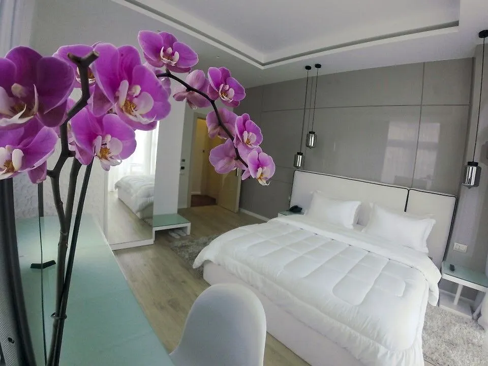 Demi Hotel Sarande 4*,